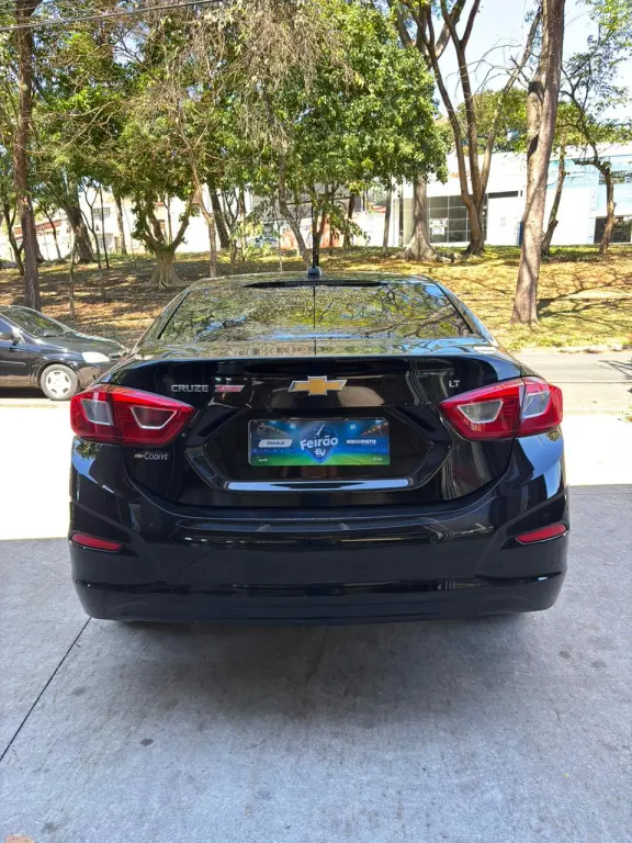 CHEVROLET Cruze Sedan - Foto