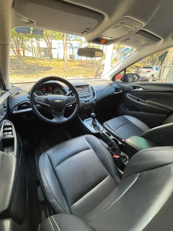 CHEVROLET Cruze Sedan - Foto