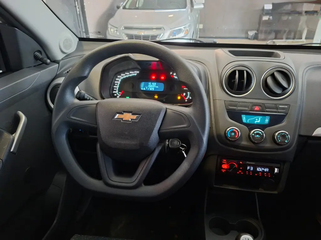 CHEVROLET Montana - Foto