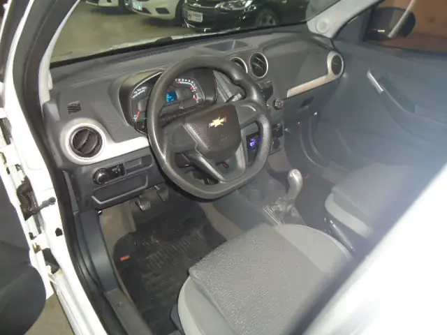CHEVROLET Montana - Foto