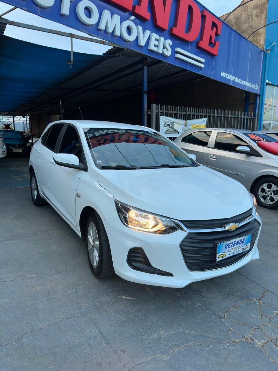 CHEVROLET Onix Hatch - Foto