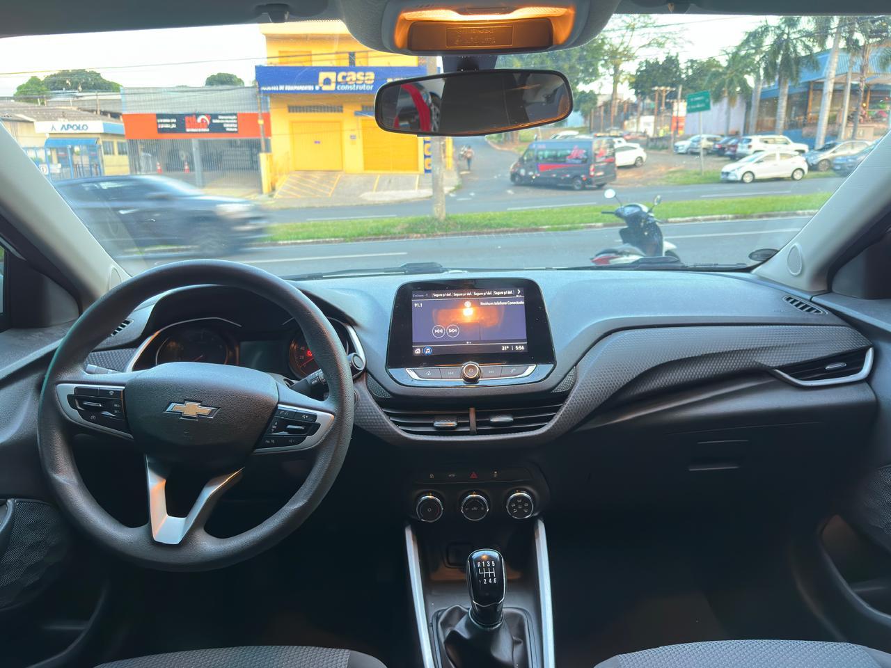 CHEVROLET Onix Hatch - Foto