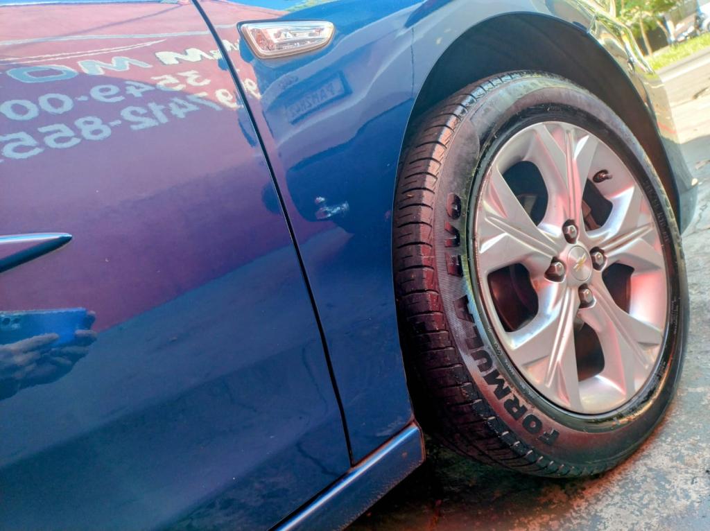 CHEVROLET Onix Hatch - Foto