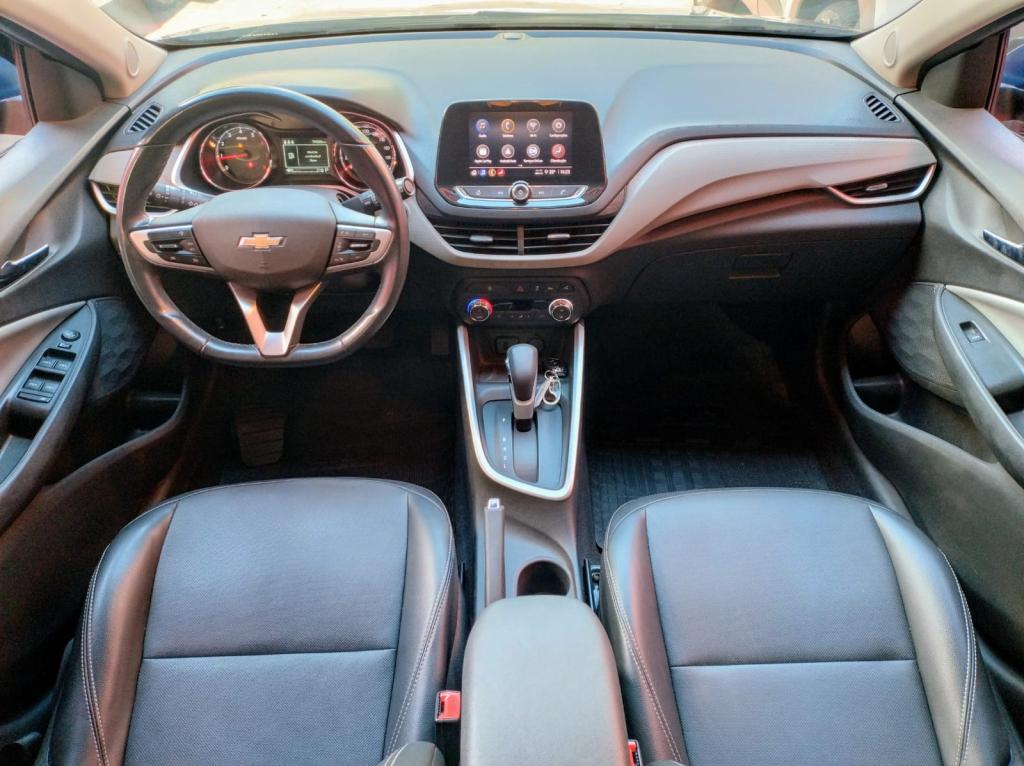 CHEVROLET Onix Hatch - Foto