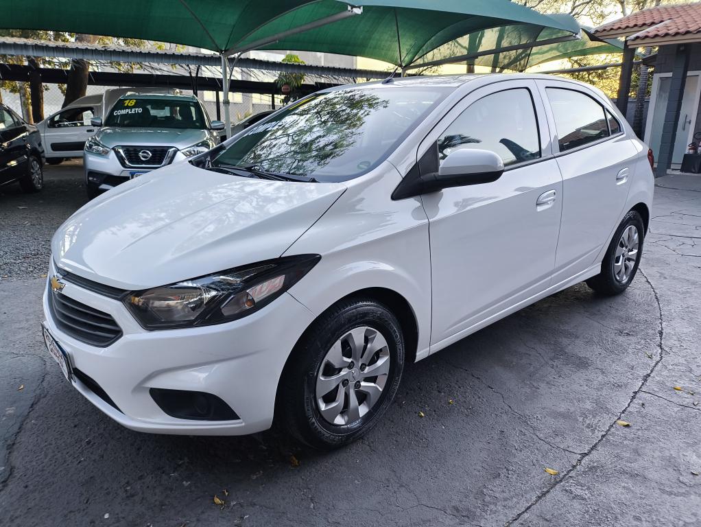 CHEVROLET Onix Hatch - Foto