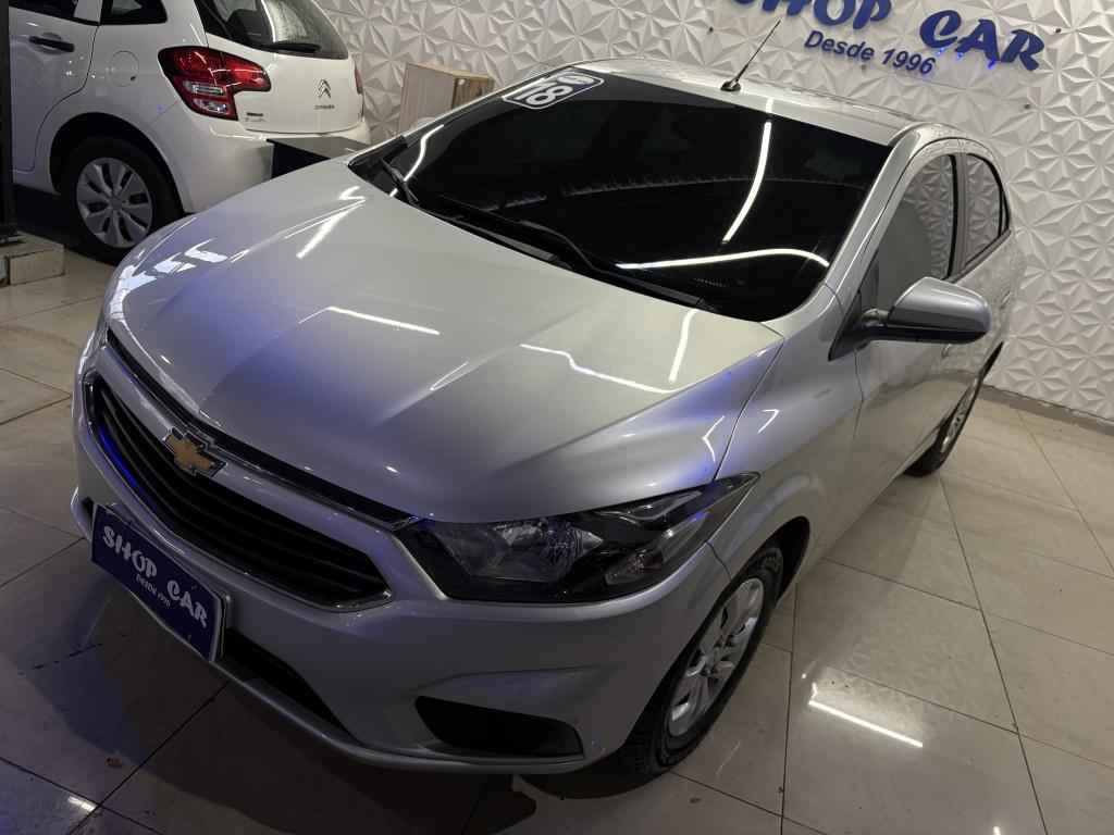 CHEVROLET Onix Hatch - Foto