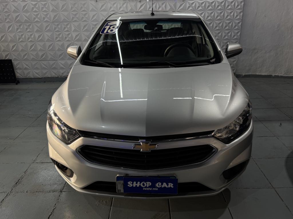 CHEVROLET Onix Hatch - Foto