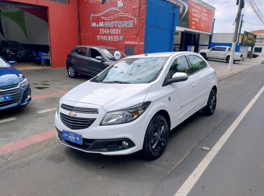 CHEVROLET Onix Hatch