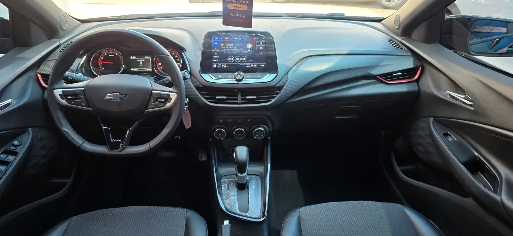 CHEVROLET Onix Hatch - Foto