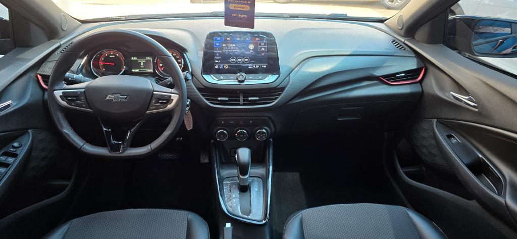 CHEVROLET Onix Hatch - Foto