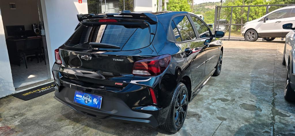 CHEVROLET Onix Hatch - Foto