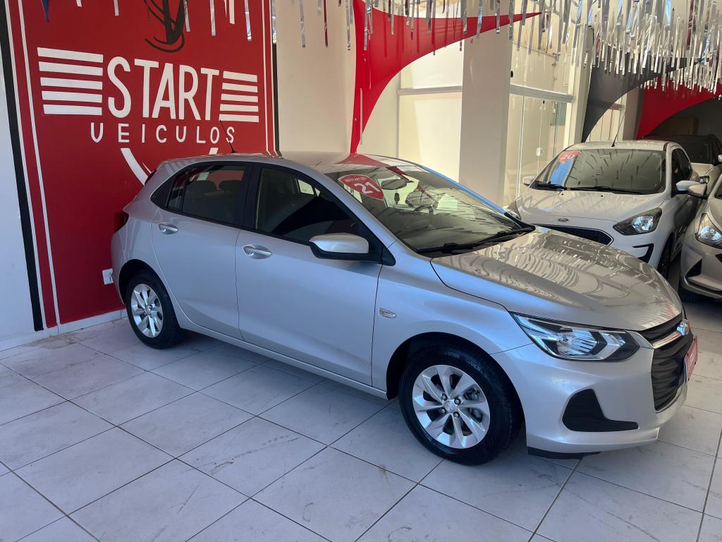 CHEVROLET Onix Hatch - Foto