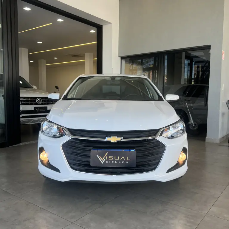 CHEVROLET Onix Hatch - Foto