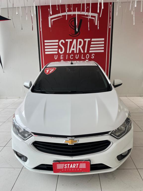 CHEVROLET Onix Hatch - Foto