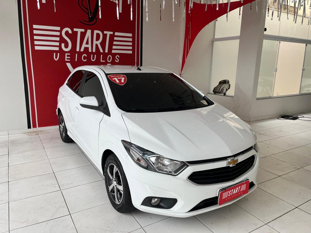 CHEVROLET Onix Hatch - Foto