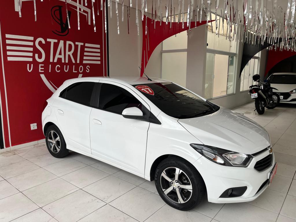 CHEVROLET Onix Hatch - Foto