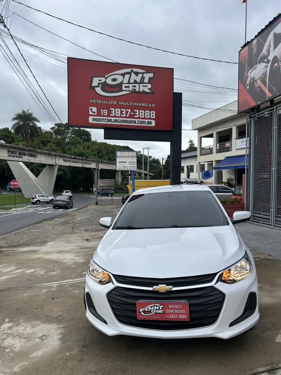 CHEVROLET Onix Hatch - Foto