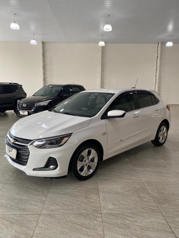 CHEVROLET Onix Hatch - Foto