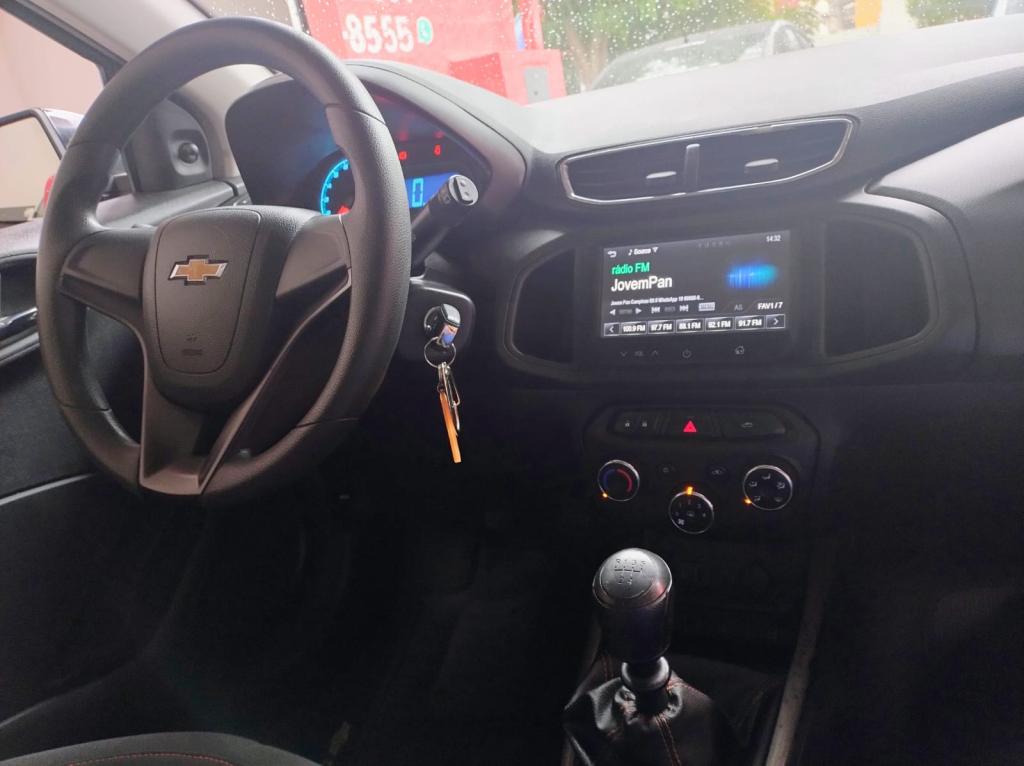 CHEVROLET Onix Hatch - Foto