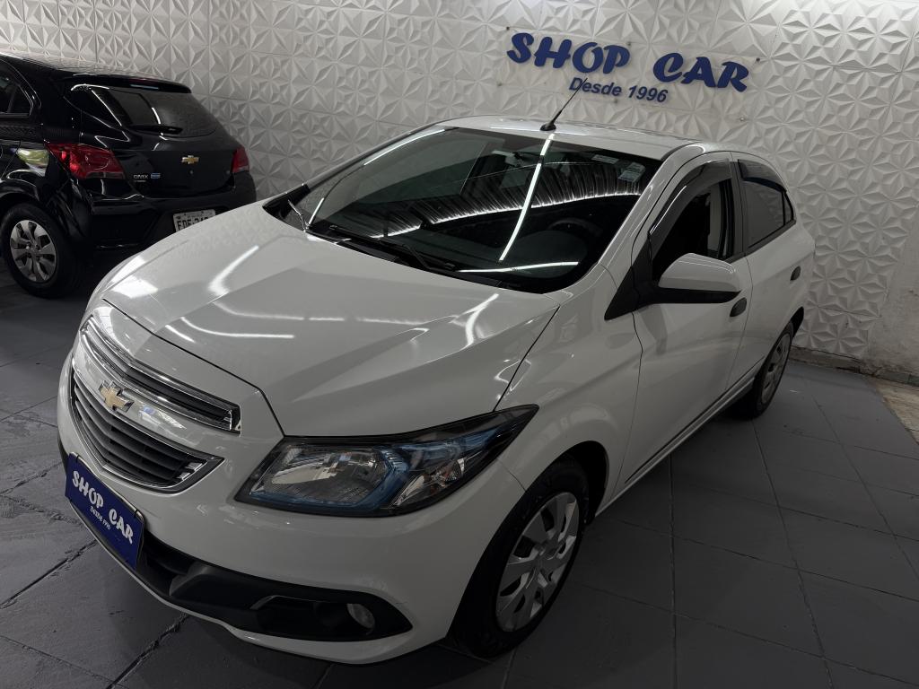 CHEVROLET Onix Hatch - Foto