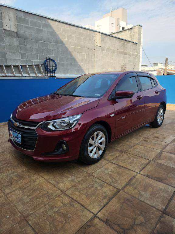 CHEVROLET Onix Hatch - Foto