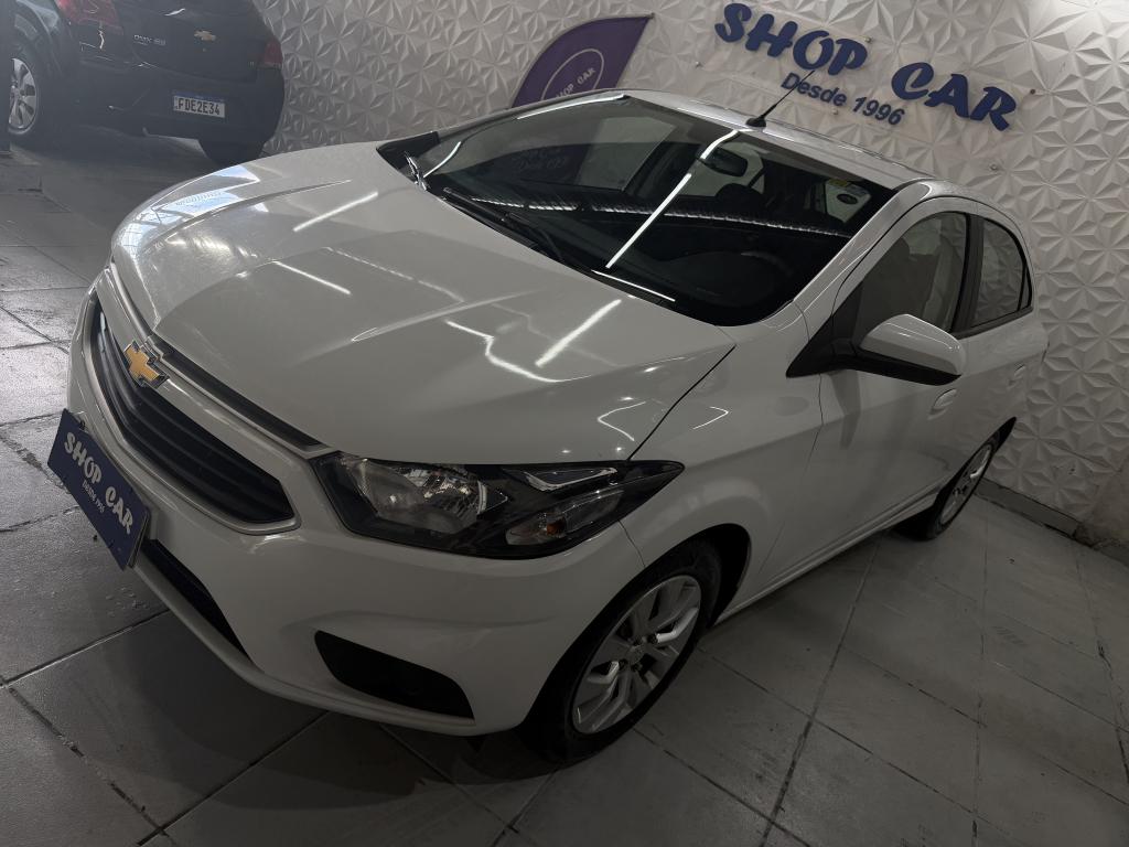 CHEVROLET Onix Hatch - Foto