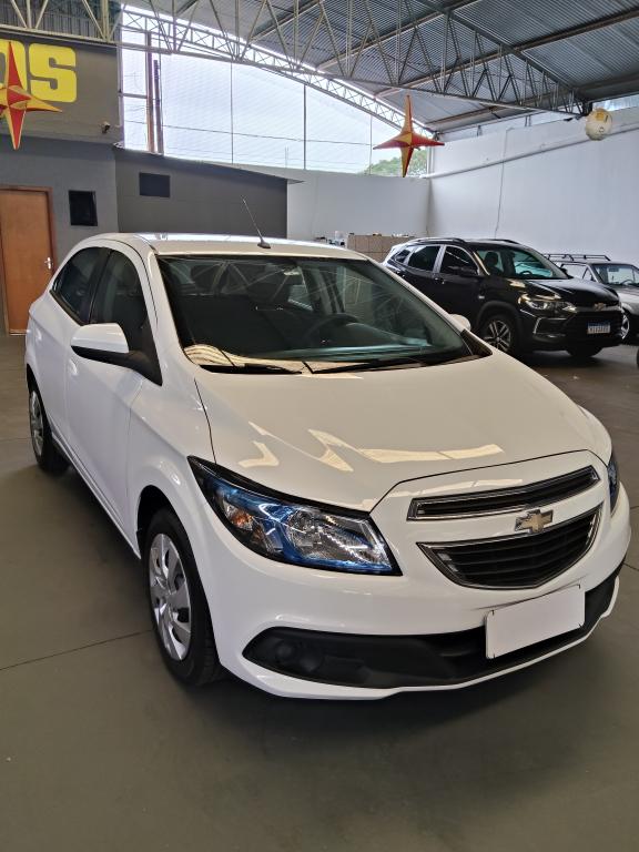 CHEVROLET Onix Hatch - Foto
