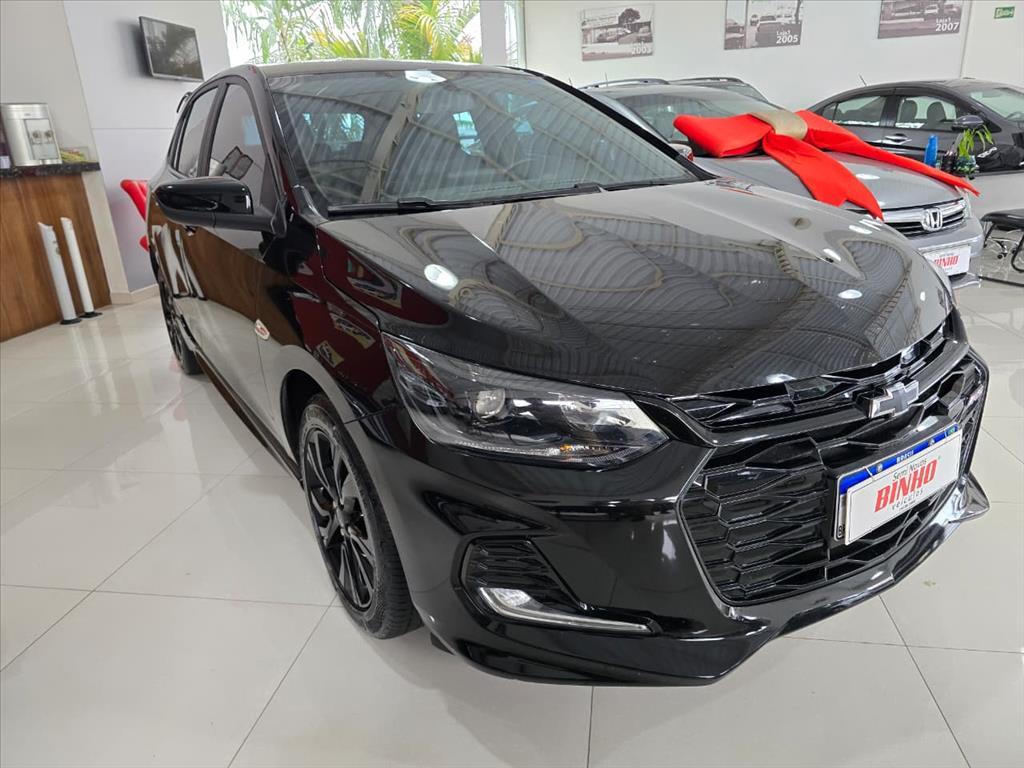 CHEVROLET Onix Hatch - Foto