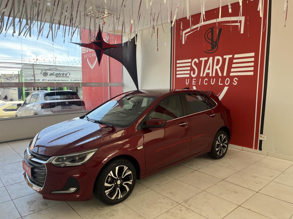 CHEVROLET Onix Hatch - Foto