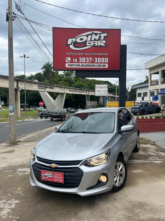 CHEVROLET Onix Hatch - Foto