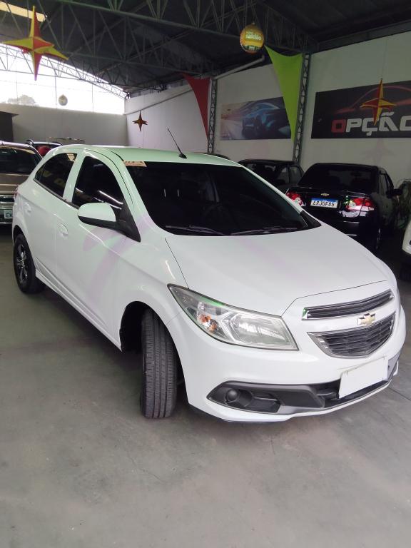 CHEVROLET Onix Hatch - Foto