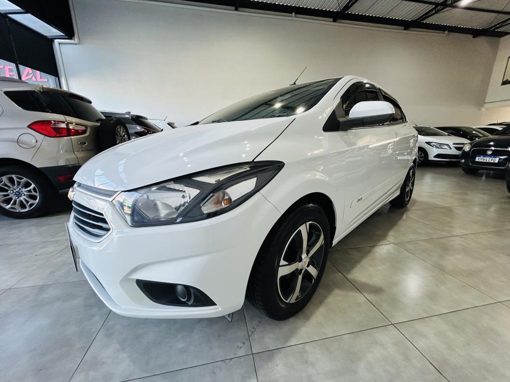 CHEVROLET Onix Hatch - Foto