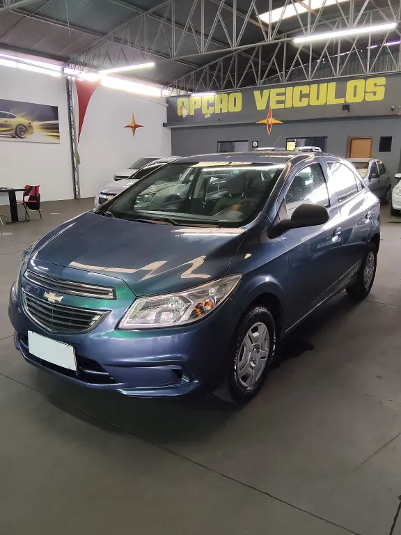 CHEVROLET Onix Hatch - Foto