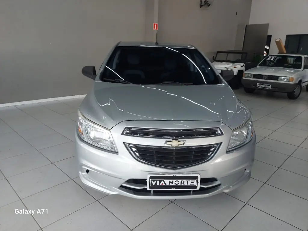 CHEVROLET Onix Hatch