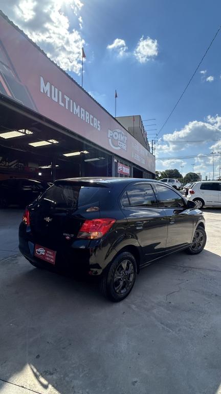 CHEVROLET Onix Hatch