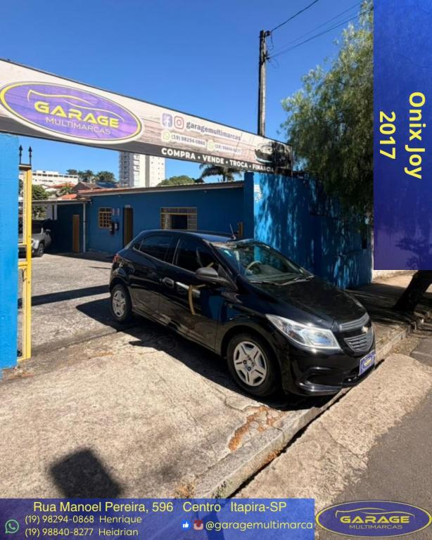 CHEVROLET Onix Hatch - Foto