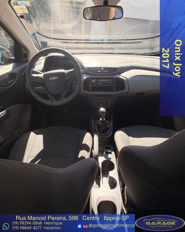 CHEVROLET Onix Hatch - Foto