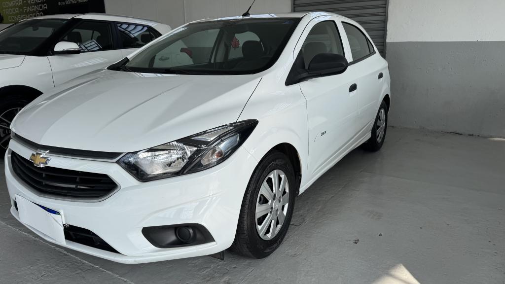 CHEVROLET Onix Hatch - Foto