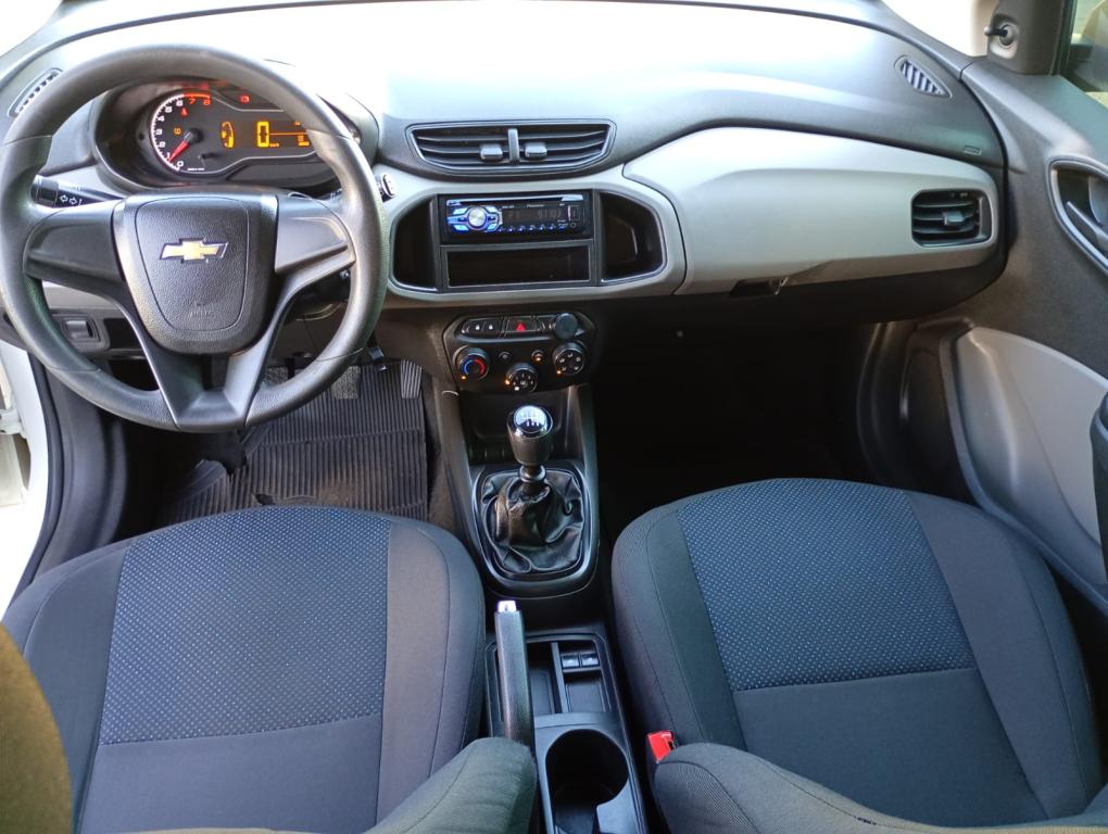 CHEVROLET Onix Hatch - Foto