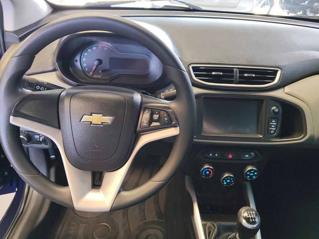 CHEVROLET Onix Hatch - Foto