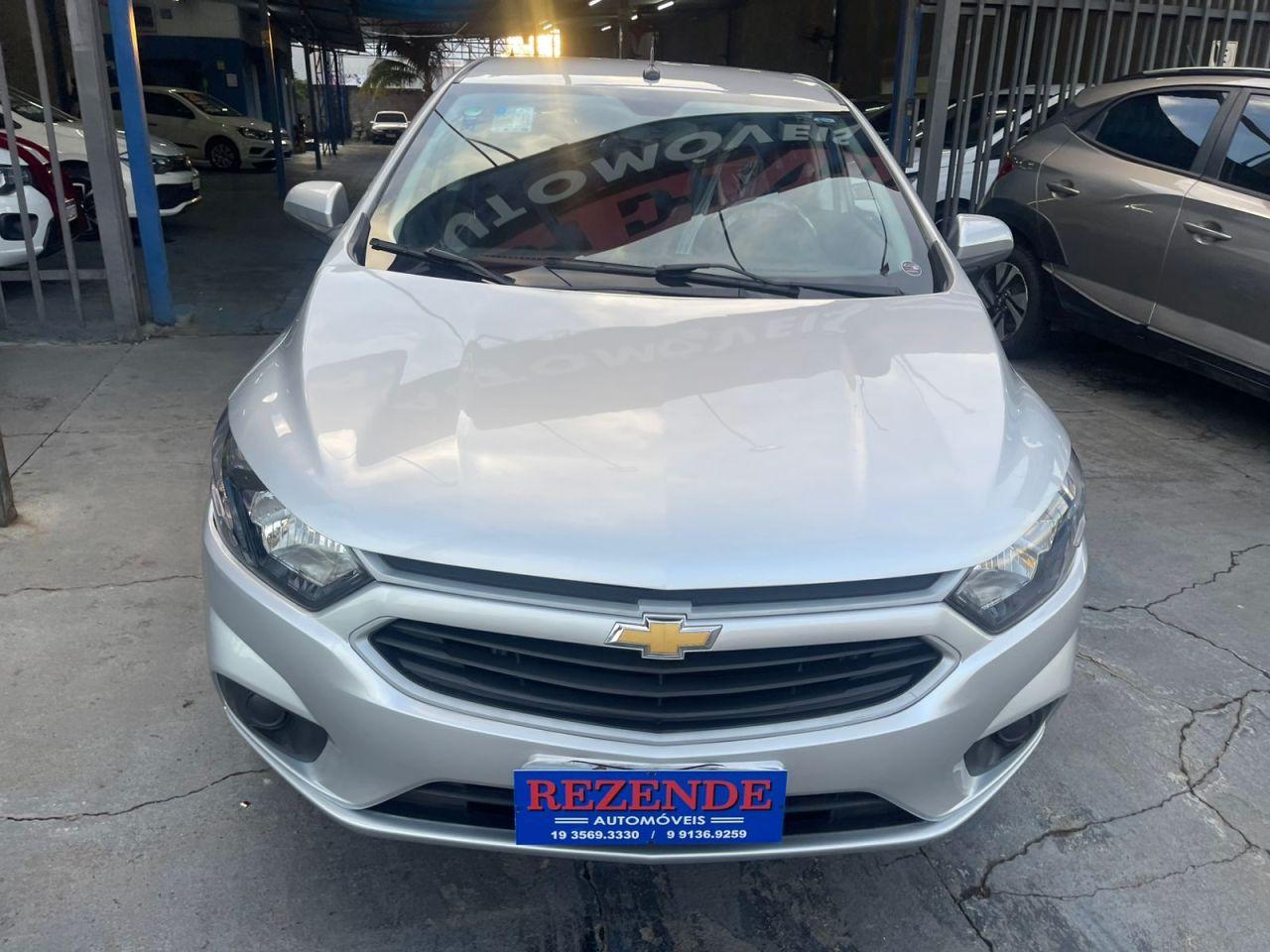 CHEVROLET Onix Hatch - Foto