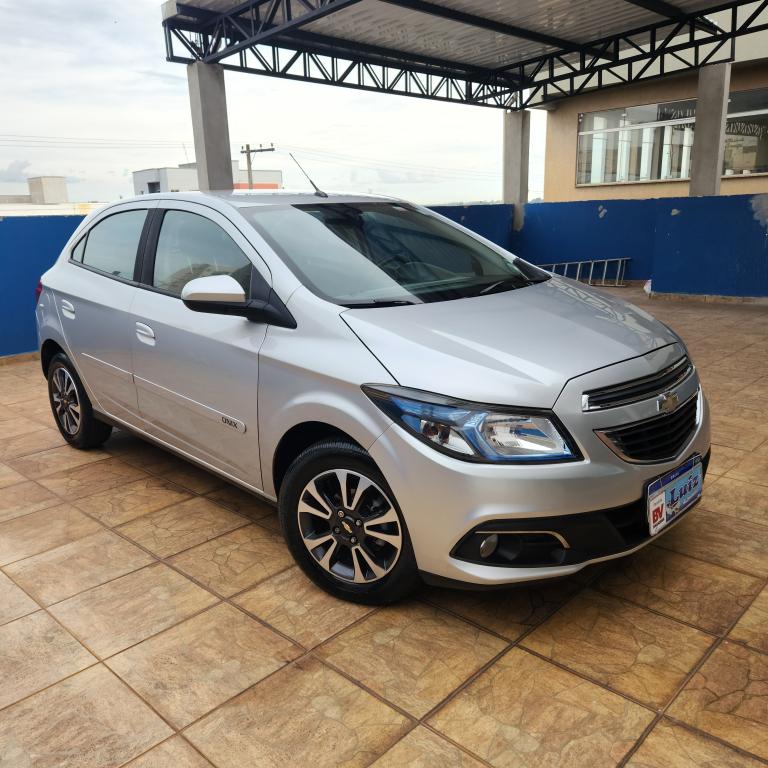 CHEVROLET Onix Hatch