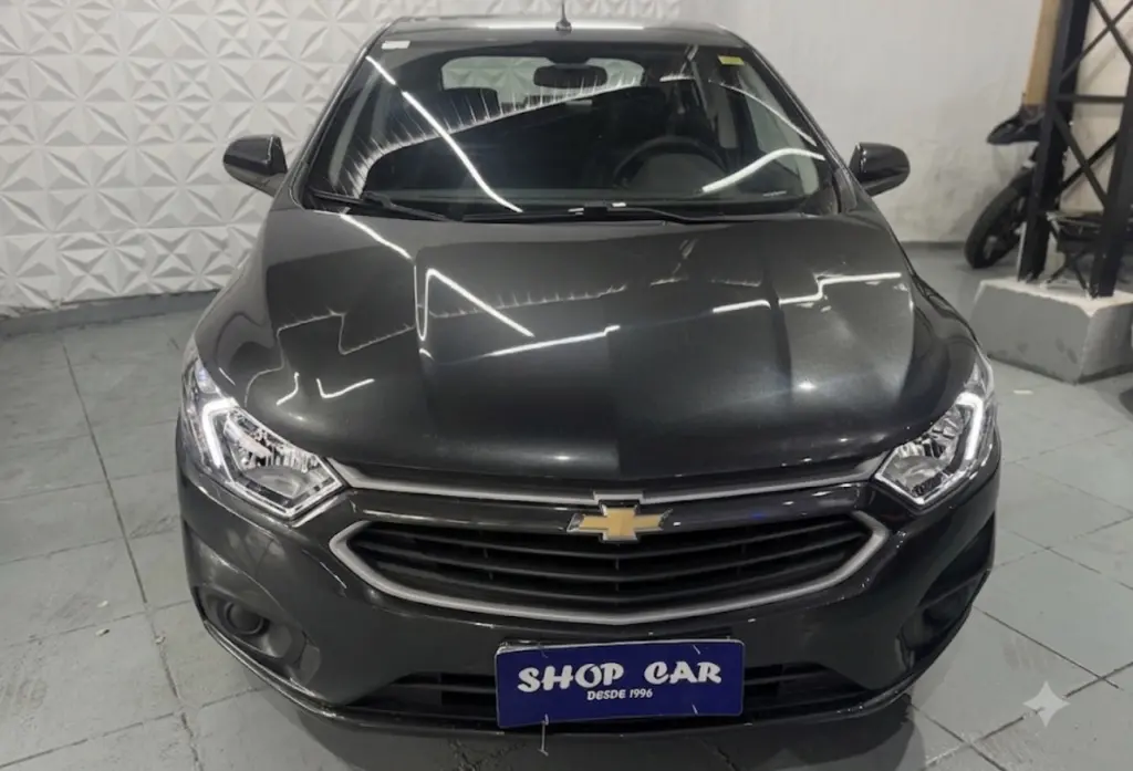 CHEVROLET Onix Hatch - Foto