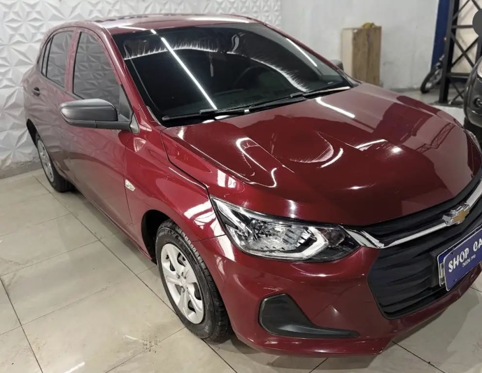 CHEVROLET Onix Hatch - Foto