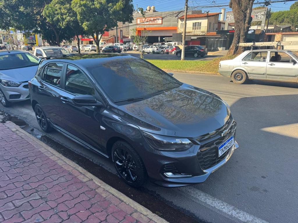 CHEVROLET Onix Hatch