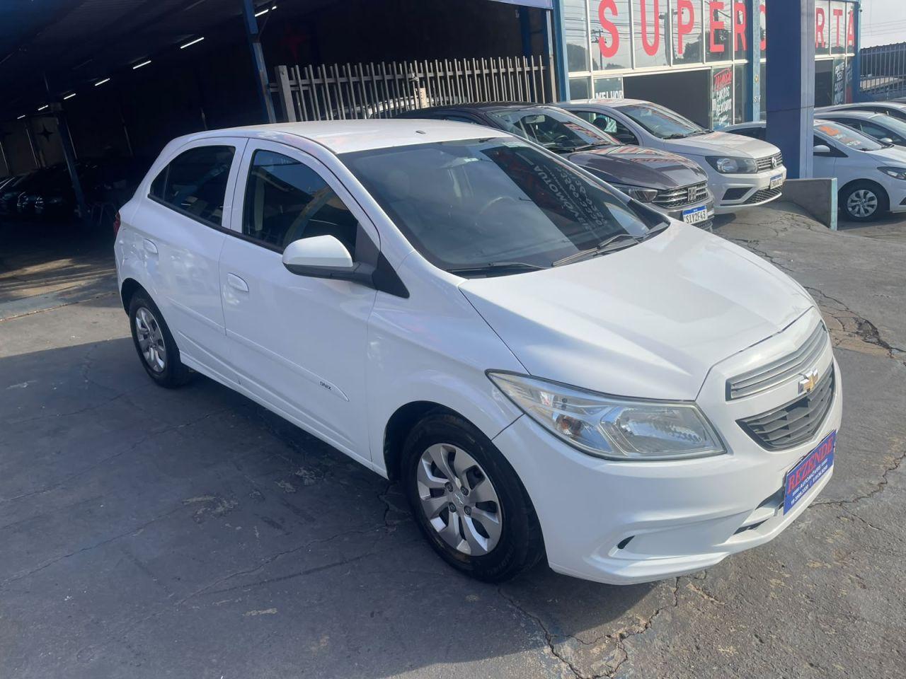 CHEVROLET Onix Hatch