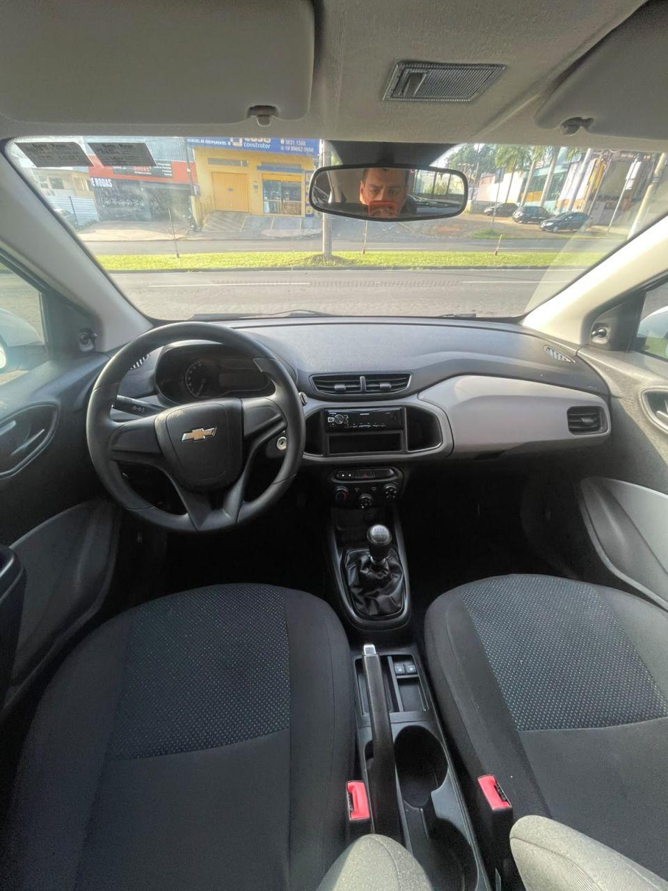 CHEVROLET Onix Hatch - Foto