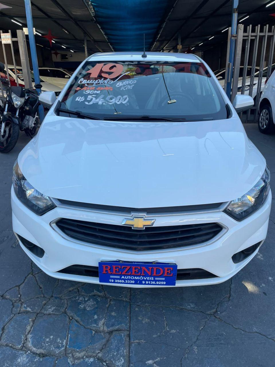 CHEVROLET Onix Hatch - Foto