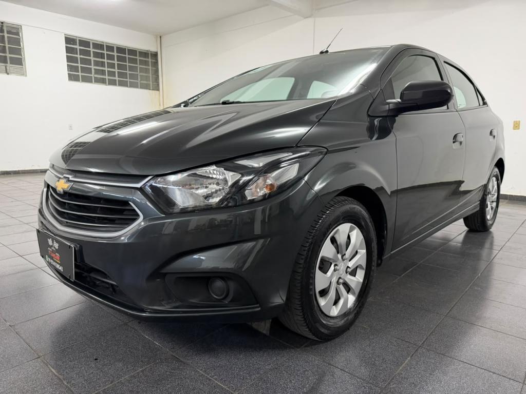 CHEVROLET Onix Hatch - Foto