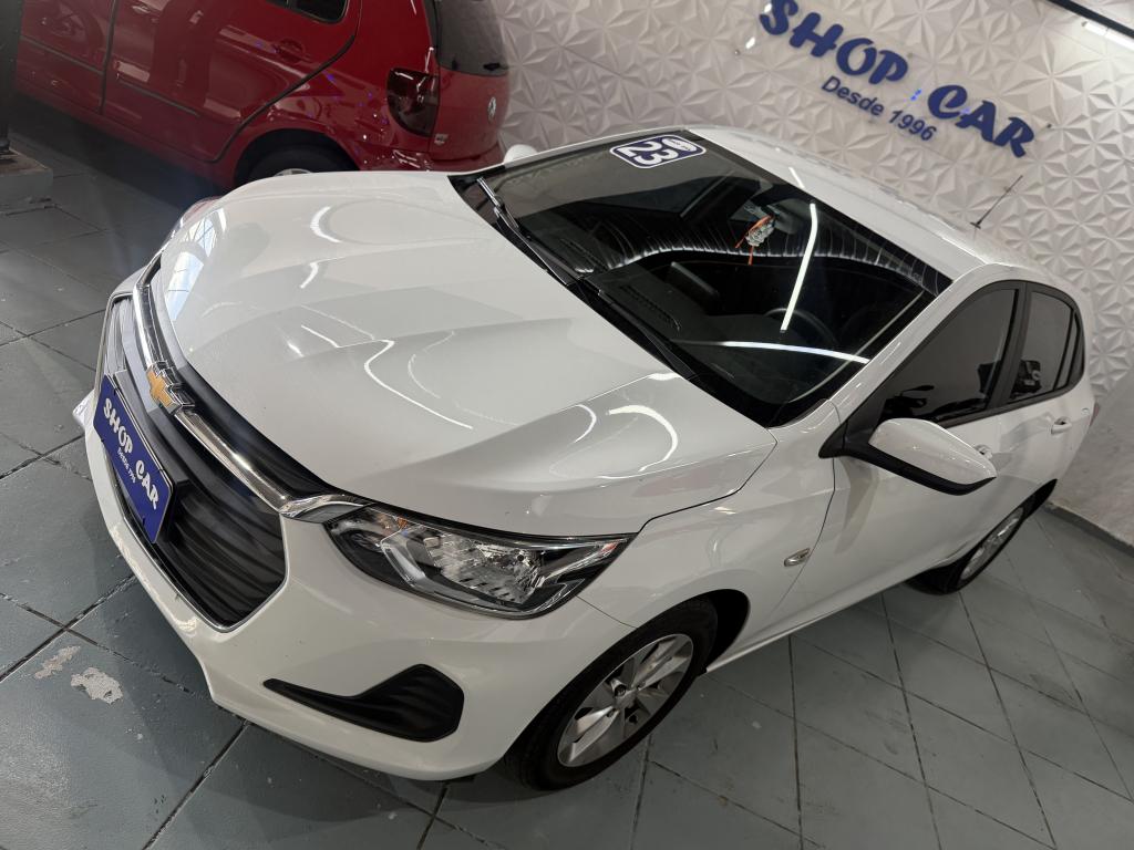 CHEVROLET Onix Hatch - Foto